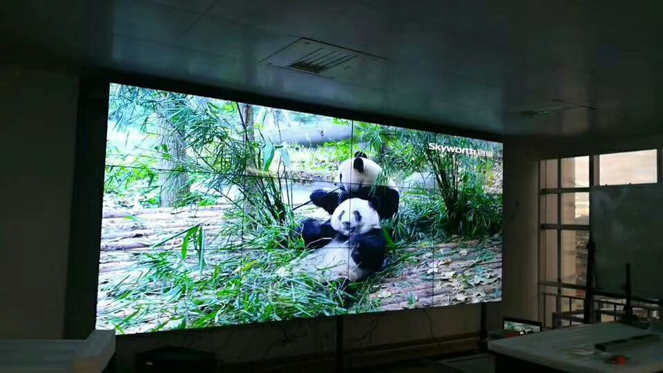 大尺寸液晶拼接屏的功耗和連續啟動(dòng)時(shí)間