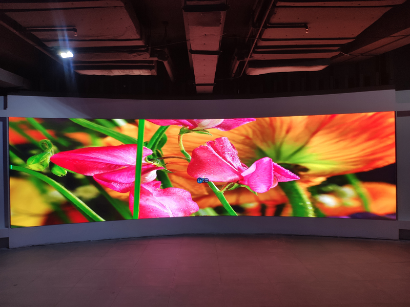 液晶拼接屏+LED顯示屏+DLP拼接屏是市場(chǎng)上3大主流大屏拼接系統