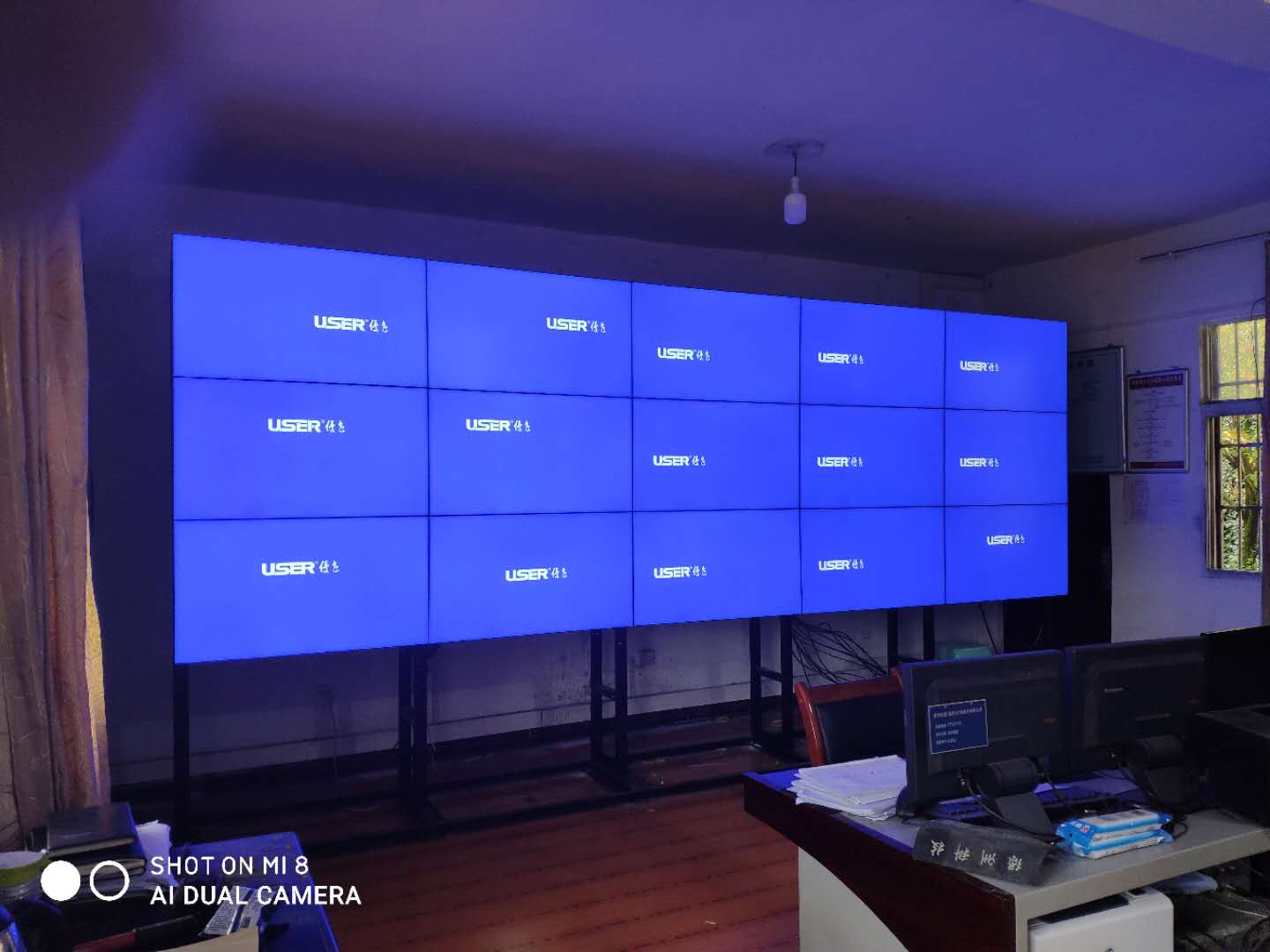 55英寸液晶拼接屏的長(cháng)度和寬度尺寸是多少？