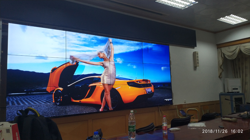 為什么液晶拼接屏_會(huì )議一體機_LED顯示屏成為高端會(huì )議室顯示屏？