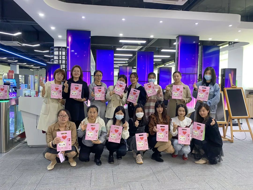 優(yōu)色專(zhuān)顯致敬女神節，一個(gè)充滿(mǎn)溫暖和愛(ài)的節日