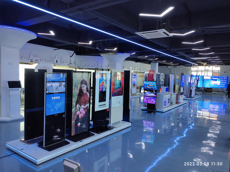 電影院使用液晶廣告機的應用優(yōu)勢分析